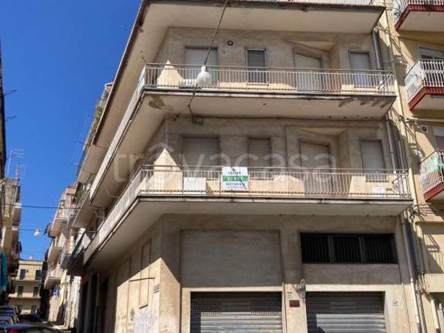 Palazzo in vendita a Ragusa Ibla, Ragusa