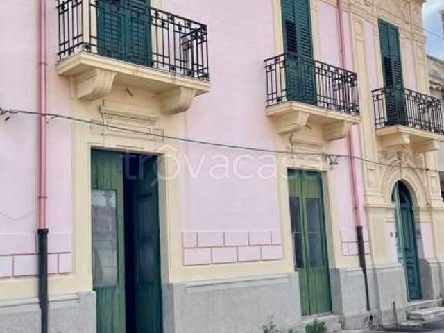 Palazzo in vendita a San Gregorio, Reggio di Calabria