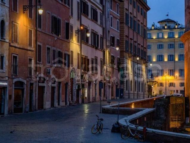 Palazzo in vendita a Municipio Roma I, Roma Capitale