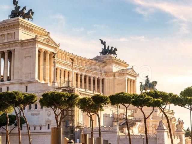 Palazzo in vendita a Municipio Roma I, Roma Capitale