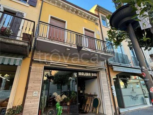 Palazzo in vendita a San Bonifacio, Verona