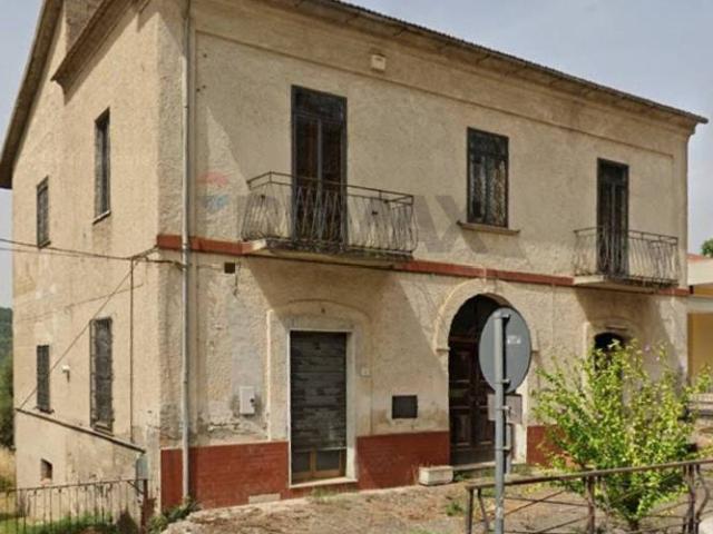 Palazzo in vendita a San Giovanni, Ceppaloni