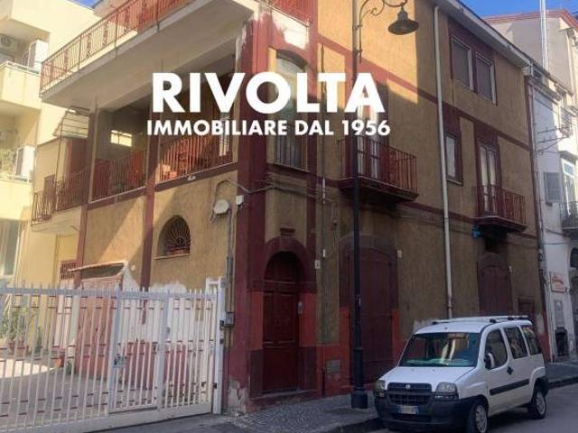 Palazzo in vendita a San Giuseppe Vesuviano, Campania