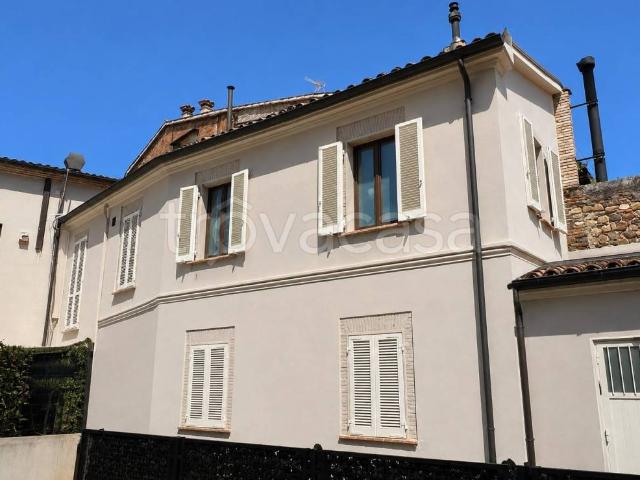 Palazzo in vendita a Santarcangelo di Romagna, Rimini