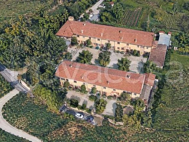 Palazzo in vendita a Casellina, Scandicci