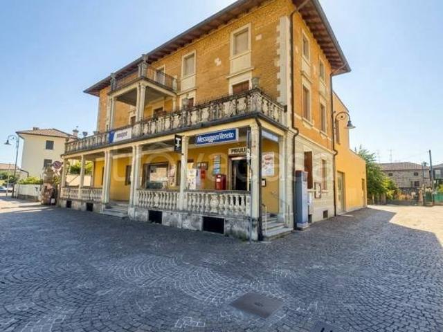 Palazzo in vendita a Colugna / Culugne, Tavagnacco / Tavagnà