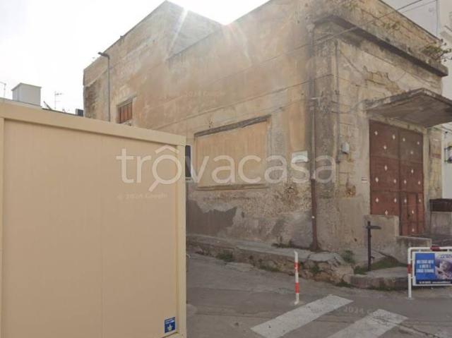Palazzo in vendita a Terrasini, Palermo