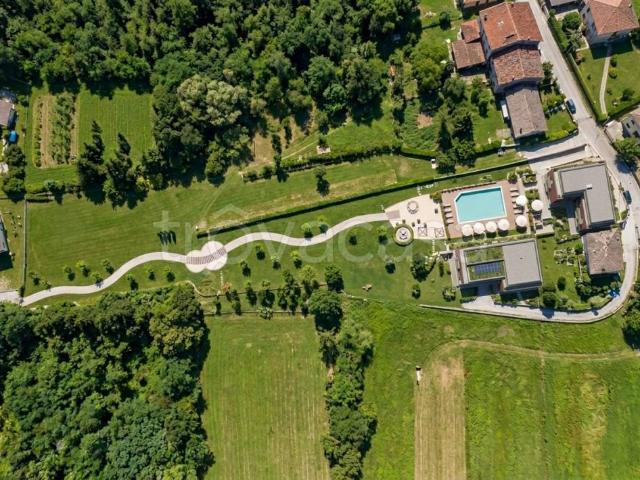 Palazzo in vendita a Pioverno / Plover, Venzone / Vençon