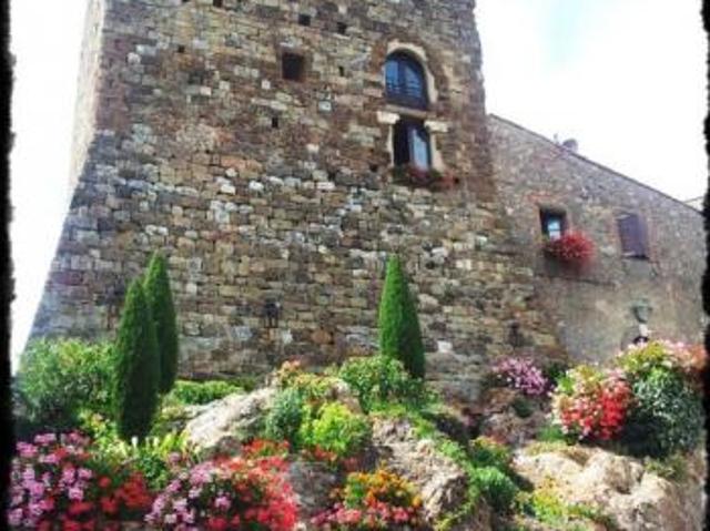 Palazzo in vendita a Volterra, Toscana