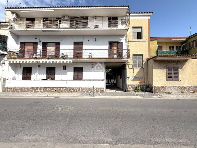 Palazzo in vendita a Acerra, Campania