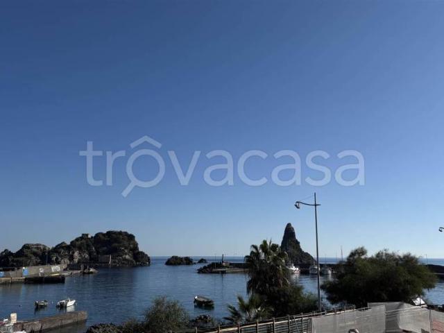 Palazzo in vendita a Aci Castello, Sicilia