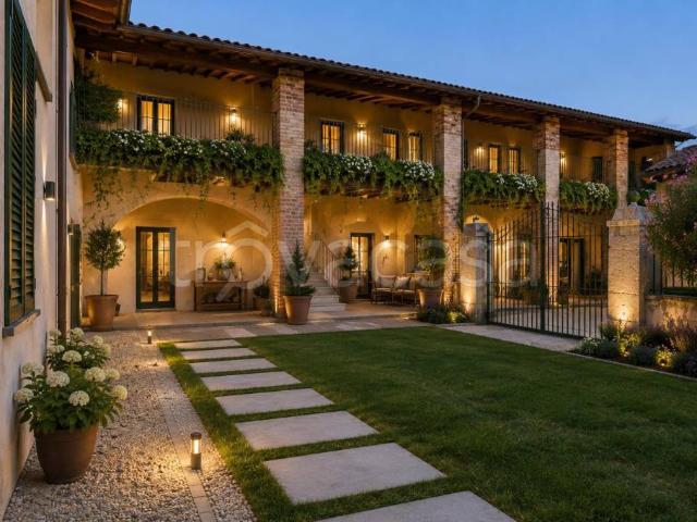 Palazzo in vendita a Appiano Gentile, Lombardia