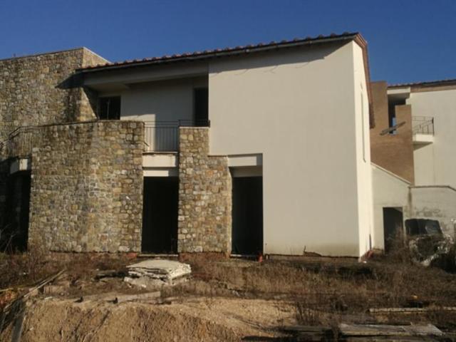 Palazzo in vendita a Zona Industriale Casone, Colle di Val d'Elsa