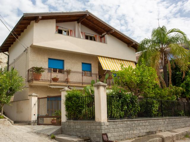 Villa Indipendente in vendita a Calabria, Reggio Calabria