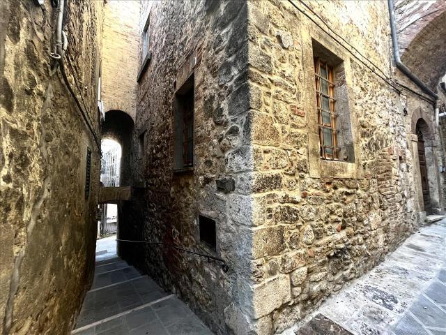 Palazzo in vendita a Sarteano, Toscana