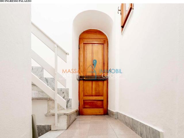 Palazzo in affitto a San Carlo, Marina Di Massa