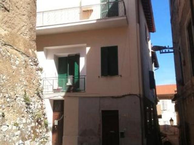 Palazzo in vendita a Sezze, Lazio