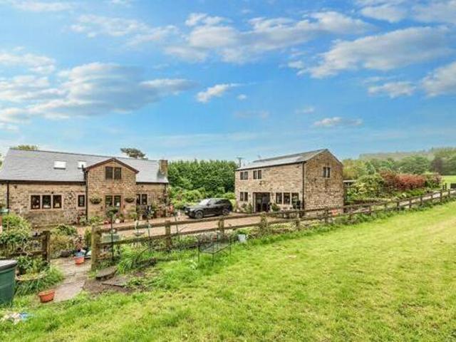 House for sale in Holmfirth, West Yorkshire