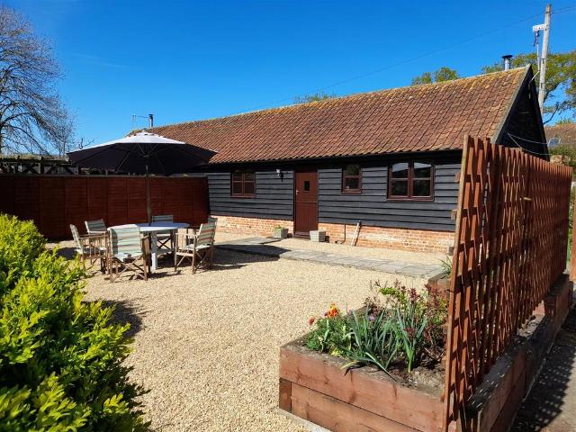House for rent in Burgh St Peter, Norfolk