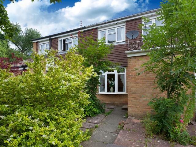House for rent in Ifield West, Glynde
