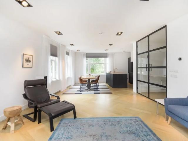 Appartement te huur in Zuid, Amsterdam