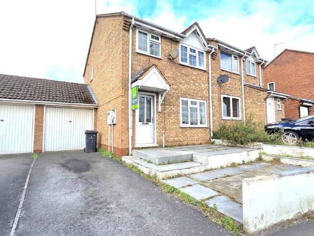 House for rent in Stocking Farm, Old Wharf