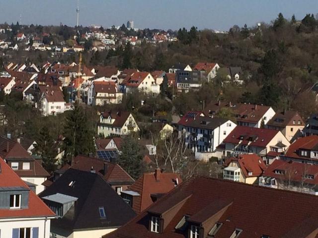 Dachgeschosswohnung mieten in Pfaffenwald, Stuttgart