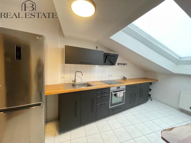 Dachgeschosswohnung mieten in Stadtfeld Ost, Magdeburg