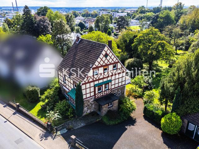 Villa kaufen in Heidkamp, Bergisch Gladbach