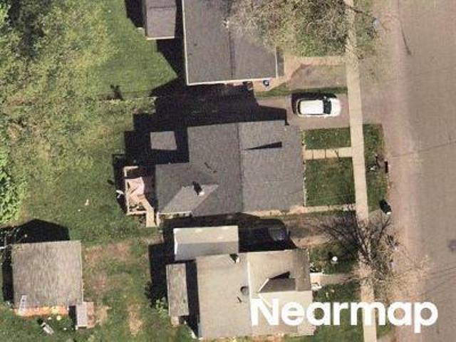 House for sale in Syracuse
