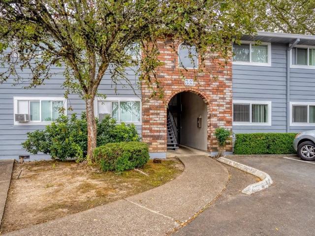 Apartment for rent in South Aloha, Washington County
