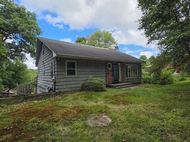 House for sale in Wales, Hampden County
