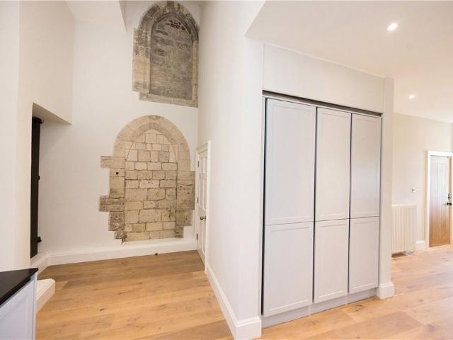 Apartment for rent in Ledsham, Ledston