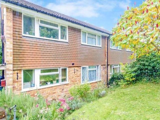 House for sale in Hillview, Surrey