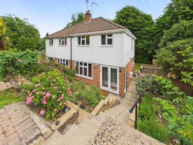 House for rent in Caterham, Tandridge