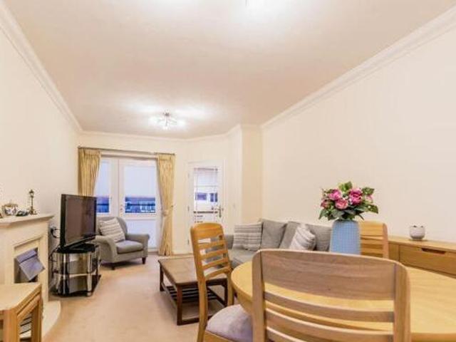 House for sale in Hillview, Surrey