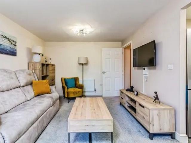 Apartment for rent in Hillview, Surrey
