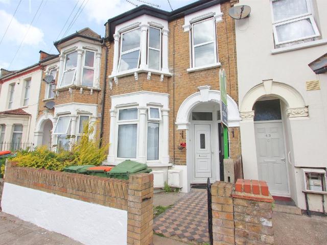 Apartment for rent in London Borough of Newham, Greater London