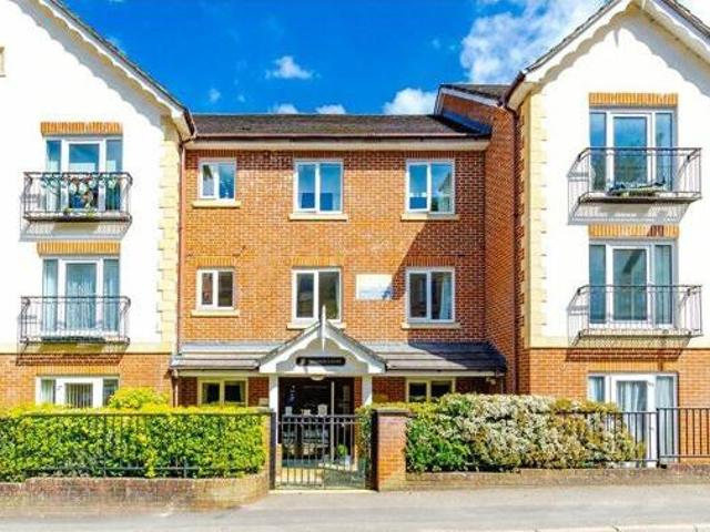 House for sale in Caterham, Tandridge