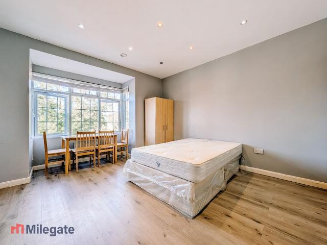 Studio for rent in London Borough of Sutton, Greater London