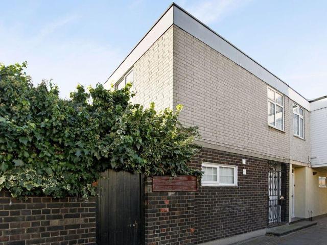 House for rent in Barkantine, Isle Of Dogs