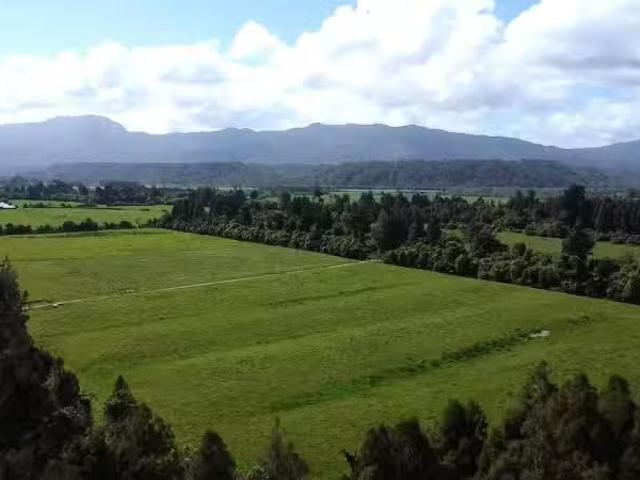 House for sale in Fairdown, West Coast