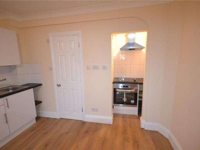 Studio for rent in Kingsbury, Greater London