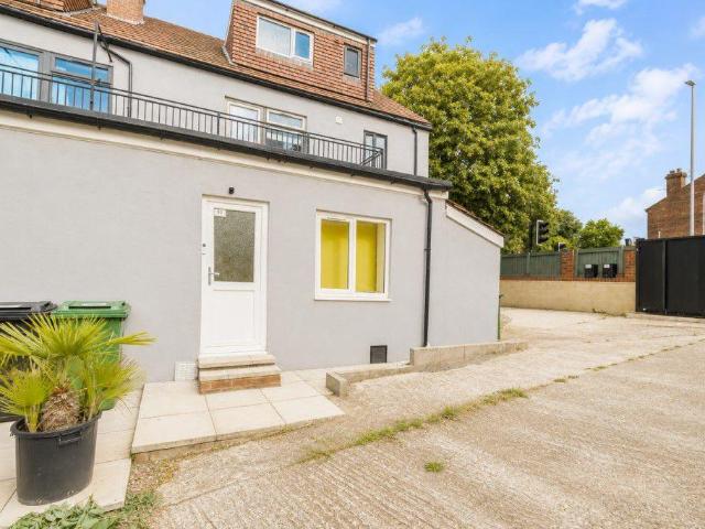 Apartment for rent in Miles Hill, Leeds