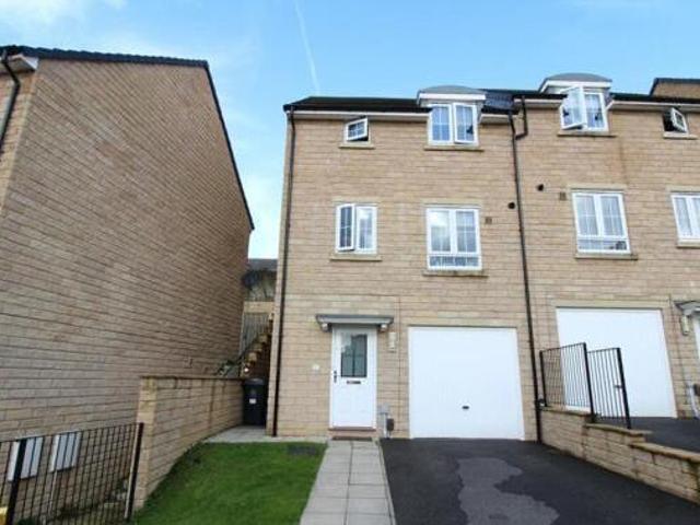 House for sale in Braithwaite, Bradford