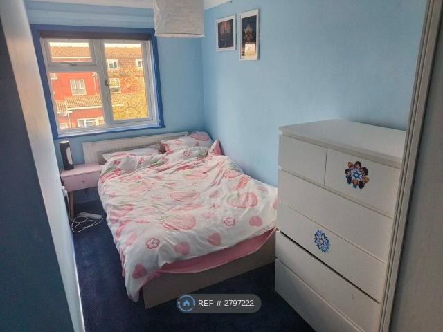 Room for rent in Elstree and Borehamwood, Borehamwood
