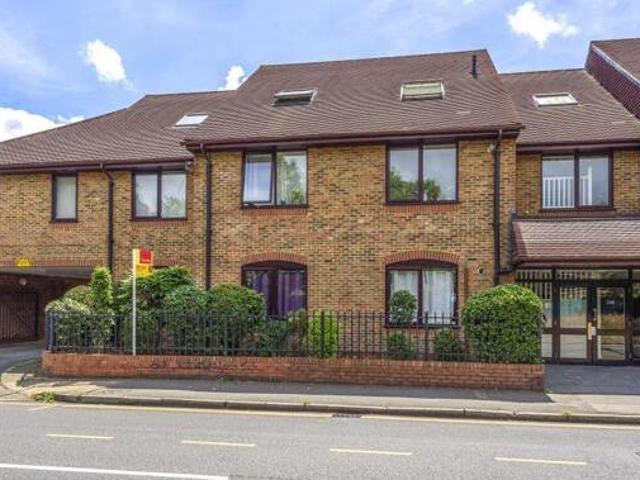 House for sale in London Borough of Hounslow, Feltham