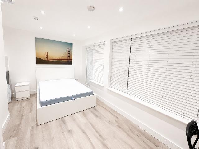 Room for rent in Lower Halliford, Surrey
