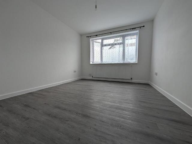 Apartment for rent in London Borough of Hounslow, Greater London