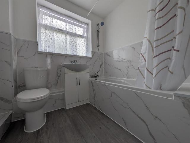 House for rent in London Borough of Hounslow, Greater London
